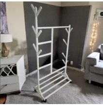 Perchero colgador multiusos con ruedas,  portatil, madera maciza color blanco Perchero colgador multiusos con ruedas,  portatil, madera maciza color blanco